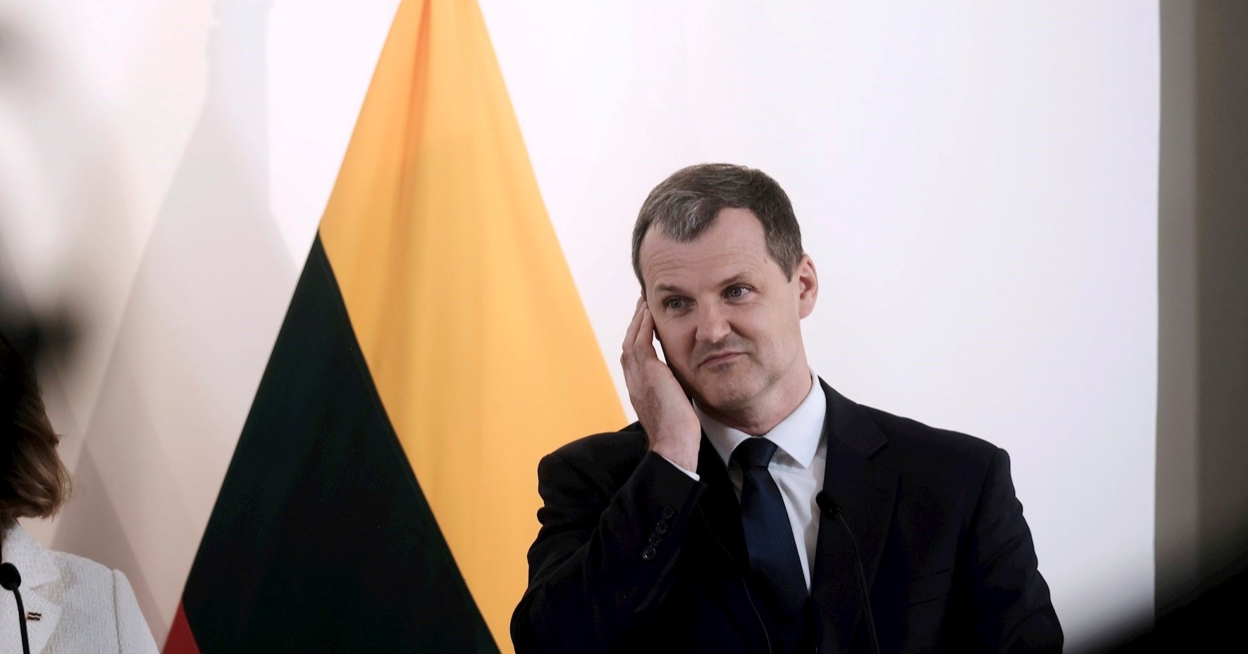 Litavski premijer dao ostavku zbog sumnje u sukob interesa
