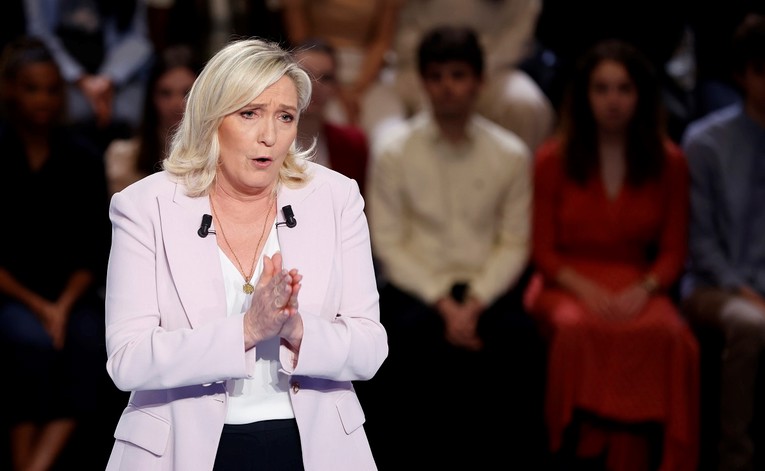 Važni izbori u Francuskoj. Macronova prednost pred desničarkom minimalna i topi se