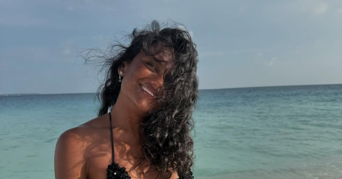 Zvijezda Bridgertona objavila fotke u bikiniju s odmora na Maldivima