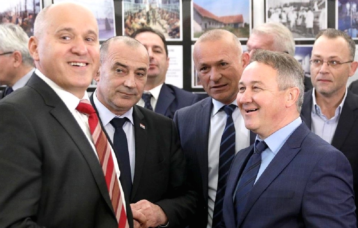 Bačić Culeju: Reci jesi li za Kolindu ili za Škoru?