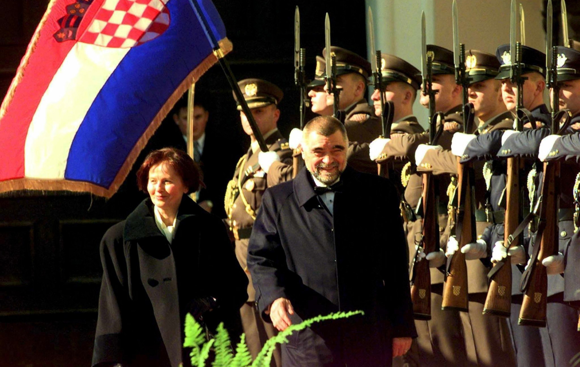 Mesić je jednim potpisom umirovio moćne generale. Potez koji je šokirao Hrvatsku