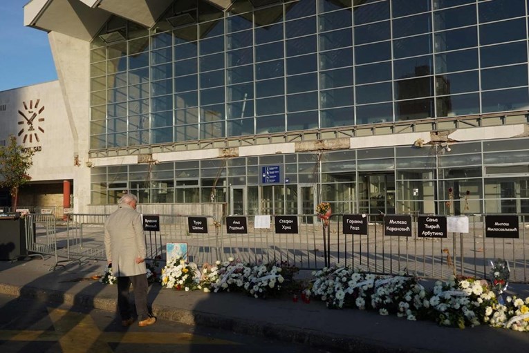 Godina od tragedije: Anja je preminula 17 dana nakon urušavanja nadstrešnice 