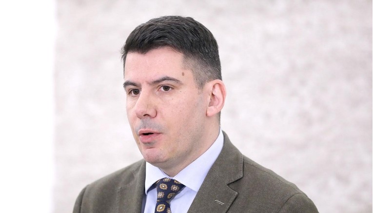 Grmoja: Oporba skuplja potpise da dovede šefa Vrhovnog suda u sabor