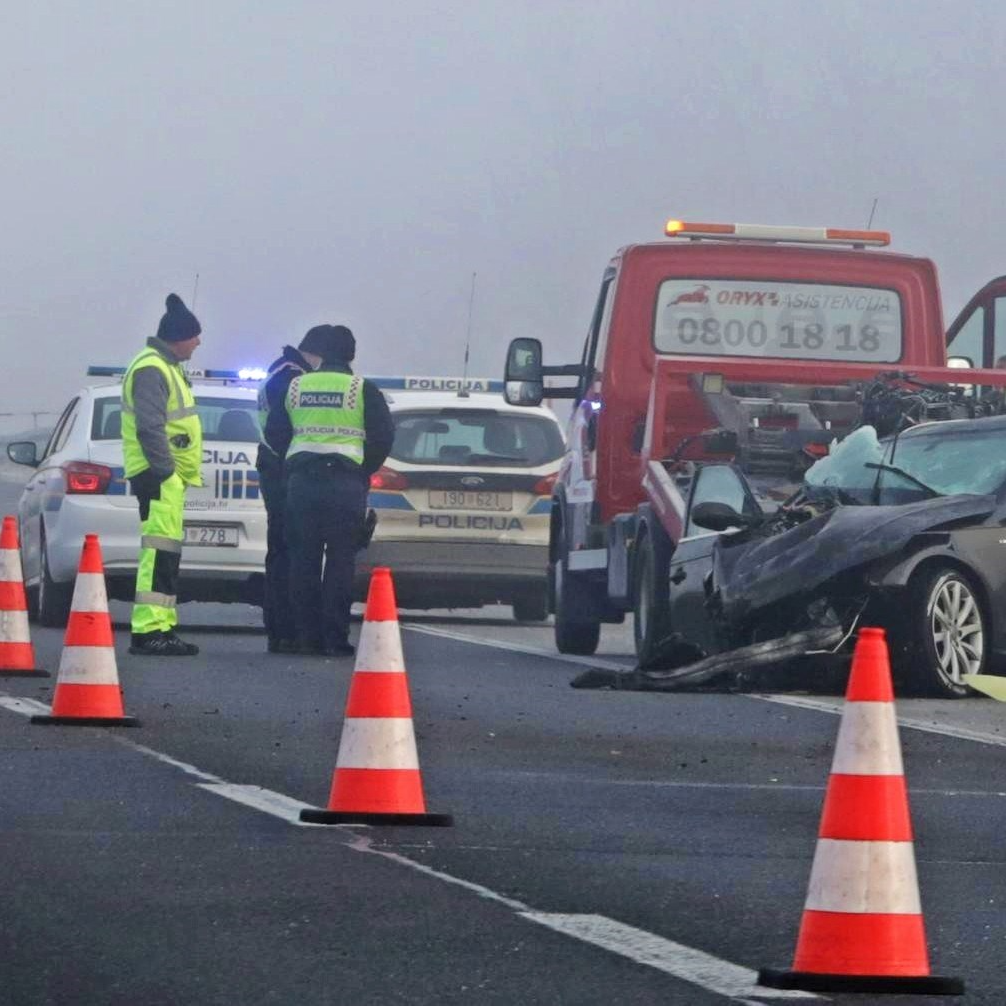 Teška nesreća kod Vinkovaca: Čovjek na mjestu poginuo, intervenirali vatrogasci