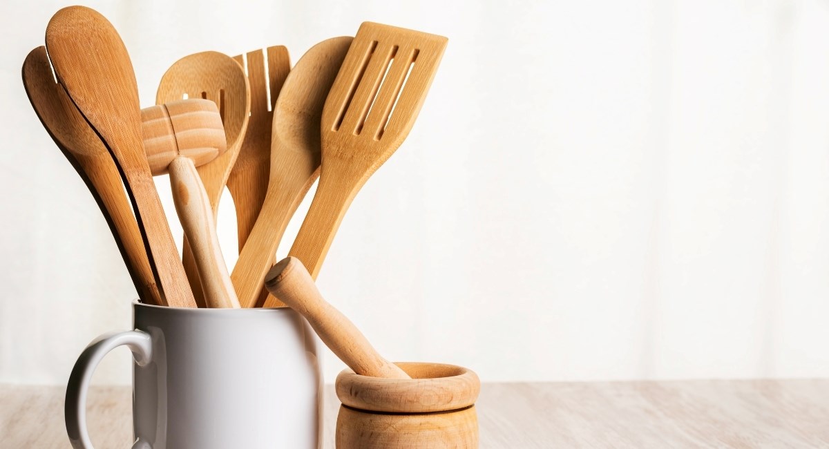 Znate li čemu zapravo služi rupica na kuhači? Nije za vješanje i jako je korisno