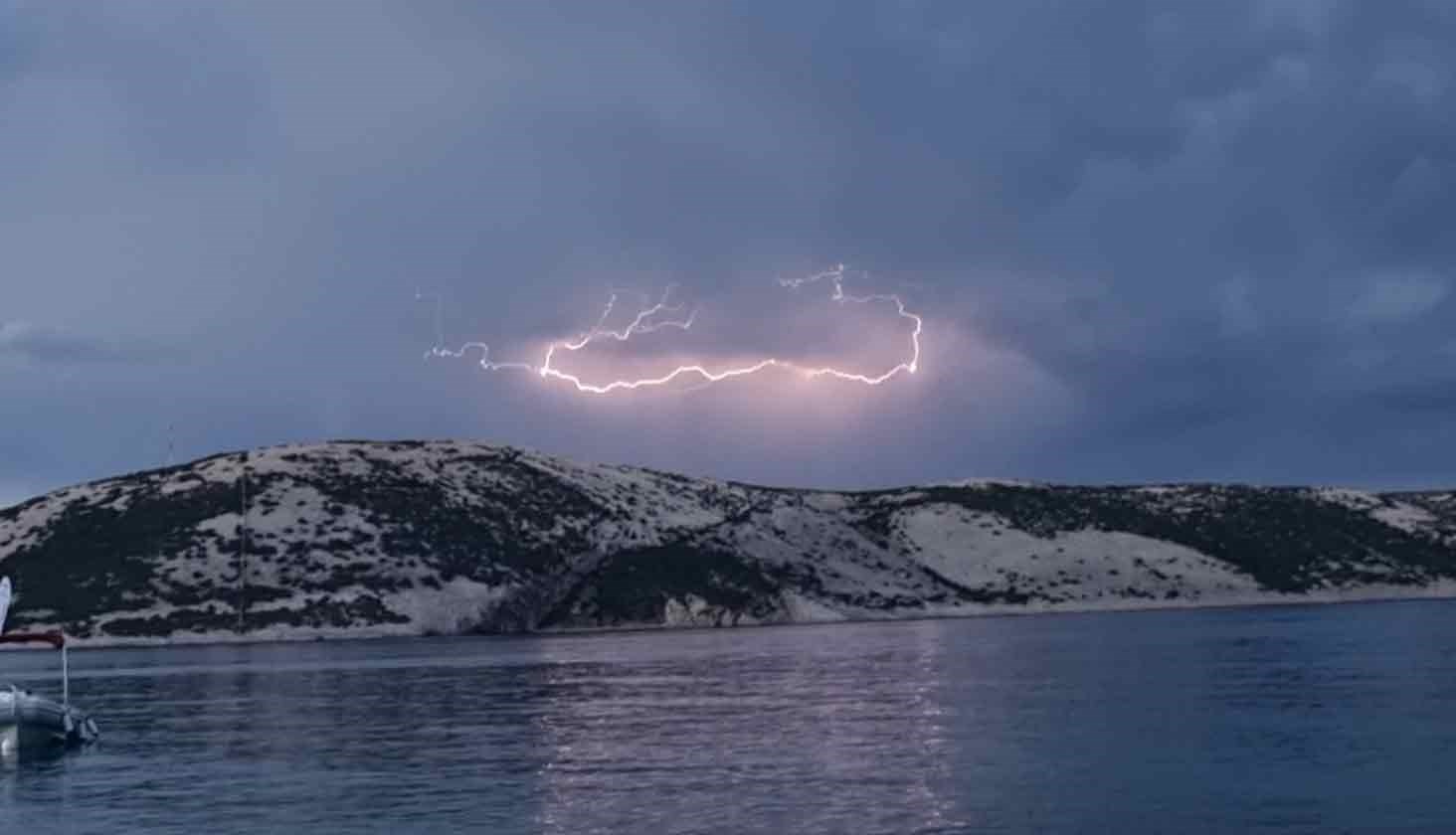 Nevrijeme s tučom zahvatilo i Lošinj