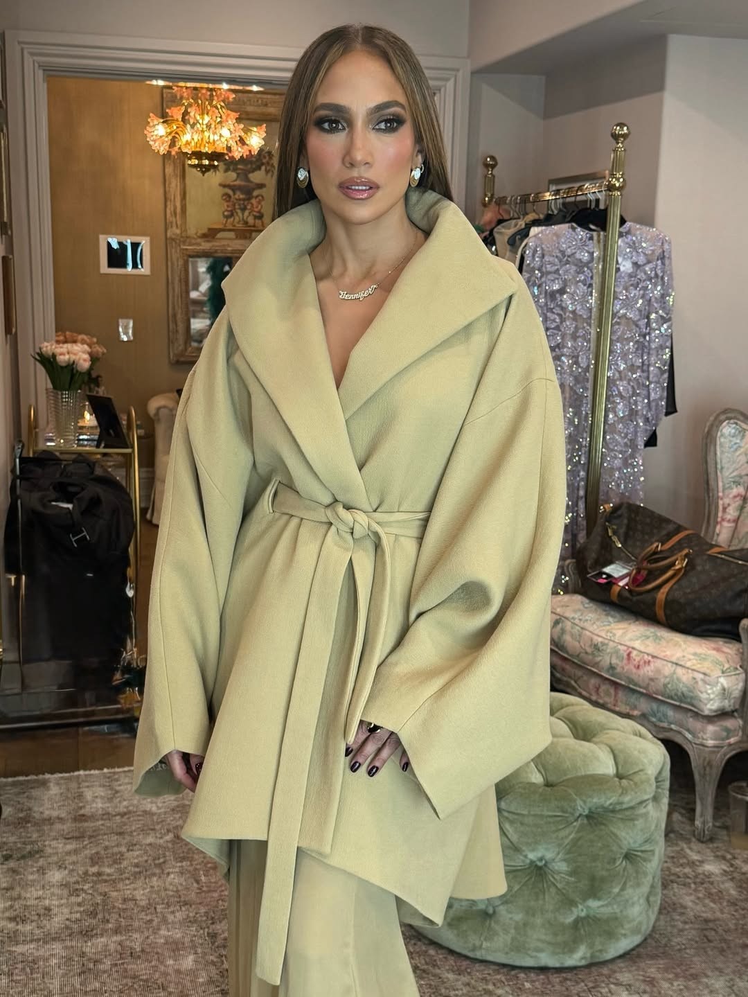 Jennifer Lopez dokazala da i kratki nokti mogu izgledati glamurozno