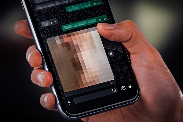 Zagrebačka djeca u WhatsApp grupi dijele eksplicitne slike. Majka: Zastrašujuće