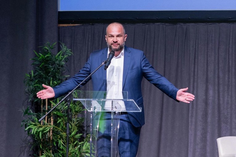 Hajdaš Dončić: HDZ se organizirao i kod privatnih iznajmljivača kuća. Isuse Bože