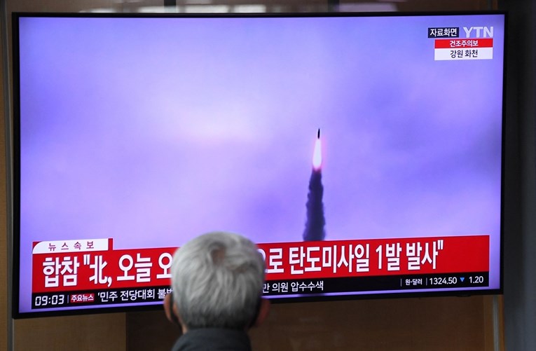 Južna Koreja o sjevernokorejskoj raketi: "To je očito novi sustav naoružanja"
