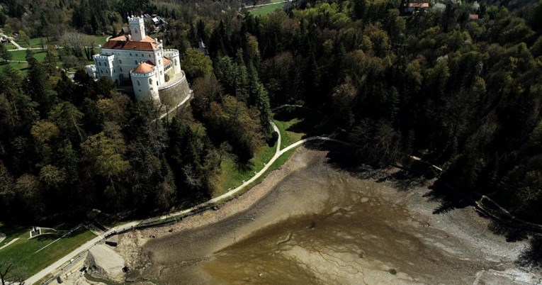 Čišćenje Trakošćanskog jezera neće biti završeno u roku