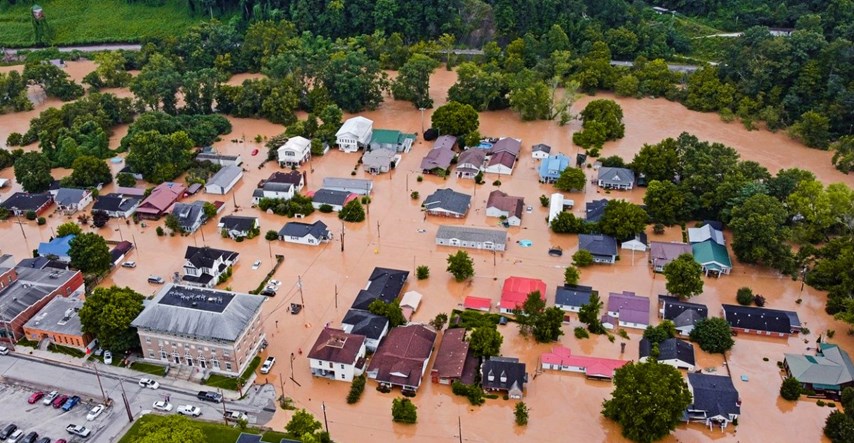 Razorne poplave u SAD-u, zasad osam mrtvih. Guverner: Taj broj bi mogao rasti