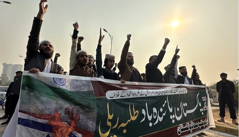 Pakistan spreman surađivati s Iranom, želi smirivanje situacije