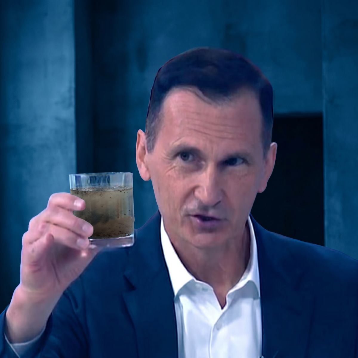 Je li Primorčeva povijest zaista čista i transparentna poput čaše pitke vode? Nije.