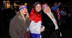 FOTO Hercegovački pjevači zabavljali navijače pred utakmicu Hrvatske, evo fotki