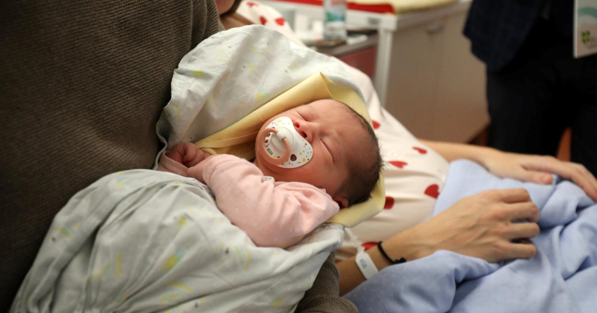 Šibensko-kninska županija daje 1000 eura za treće i svako sljedeće dijete