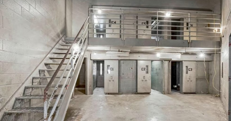 Bivši zatvor u Americi prodaje se za 195.000 dolara, pogledajte kako izgleda