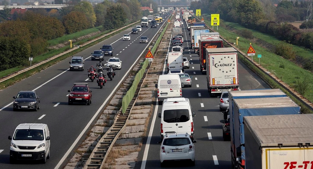 Prometna nesreća na zagrebačkoj obilaznici između čvorova Buzin i Lučko