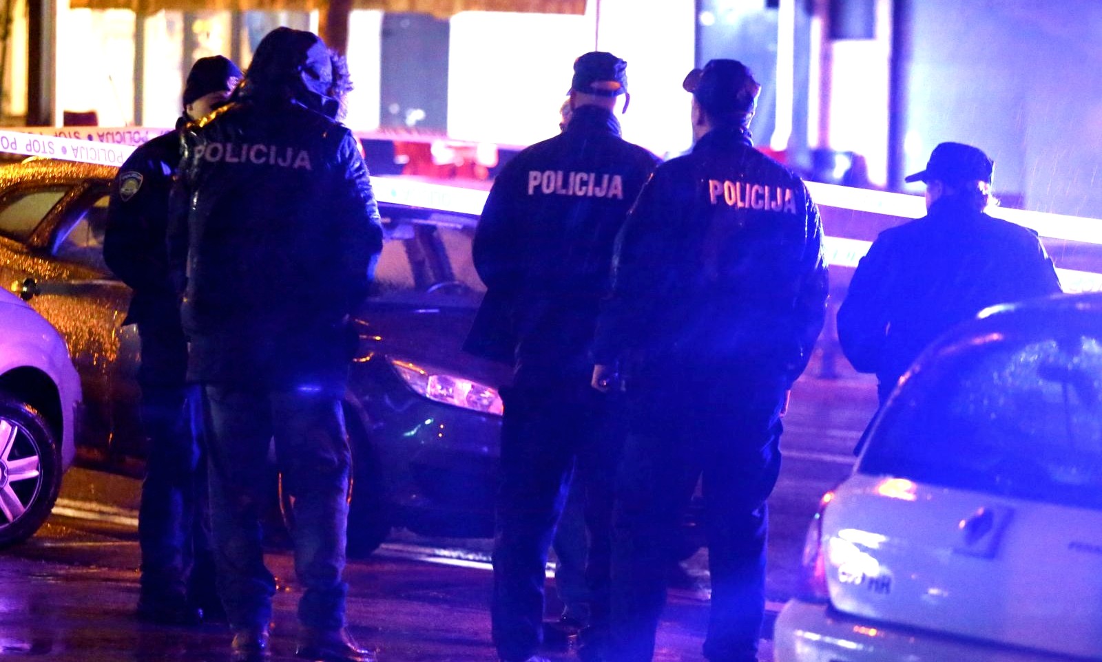 Pljačka u Splitu, naoružani muškarac odnio novac iz kladionice, traje potraga