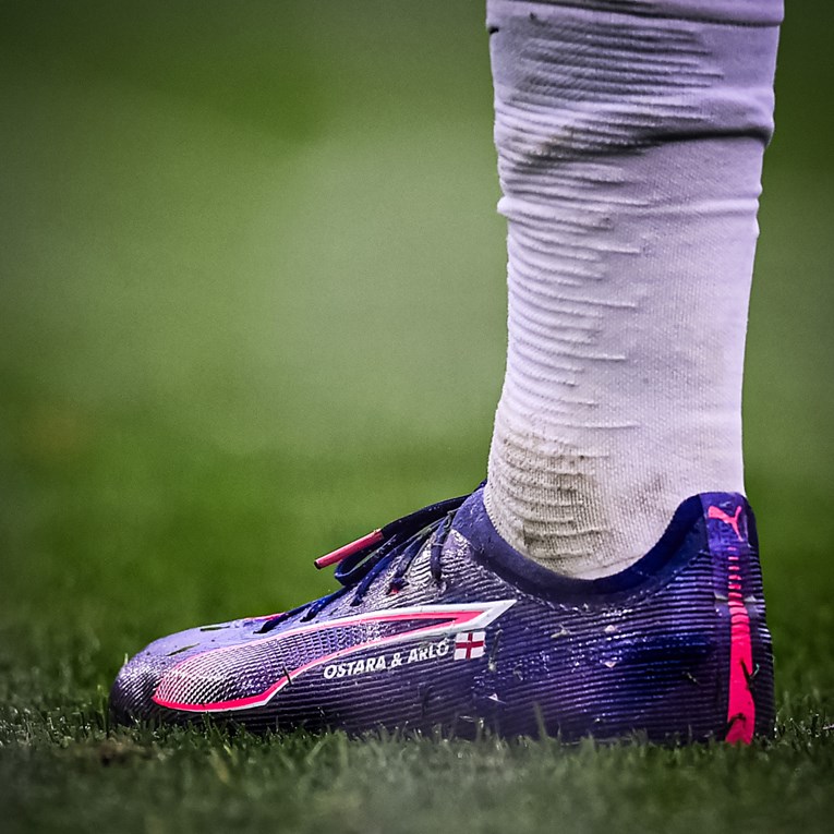 Zvijezdi Premier lige od 70 milijuna eura prijetili pištoljem. Uhićen nogometni agent