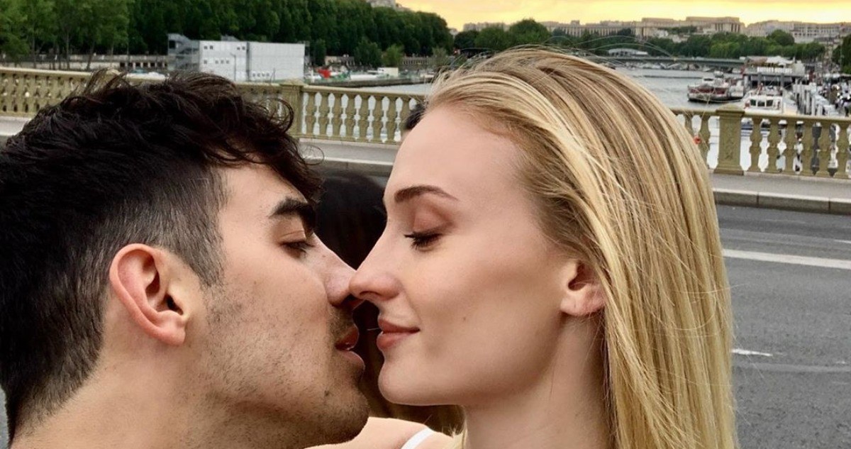 Sophie Turner slučajno pokazala blještavi vjenčani prsten