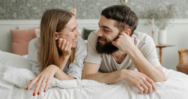 Kako prepoznati razliku između sigurne i samo ugodne veze?