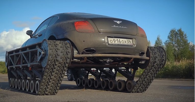 Ruski tuner je od Bentleyja napravio tenk, pogledajte koliko je brz