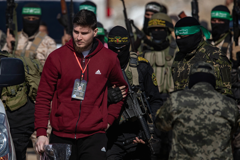 Svjedočanstvo taoca iz Gaze: Seksualno su me uznemiravali i snimali tijekom tuširanja