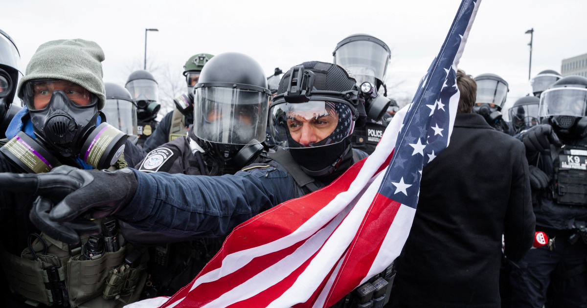 Trump prijeti proglašenjem zakona o pobuni. Što je to uopće?