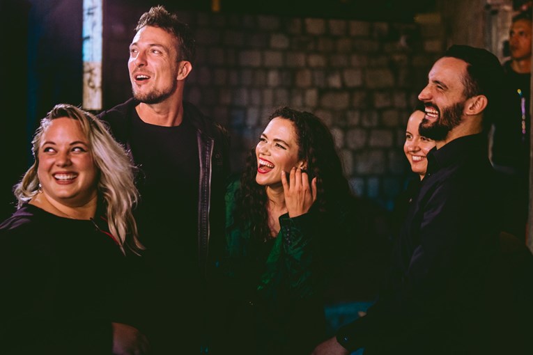 Gina objavila spot za pjesmu Ne trebam riječi i predstavila novi bend