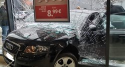 Vozačica (79) autom uletjela u Lidl u Kutini, nema ozlijeđenih