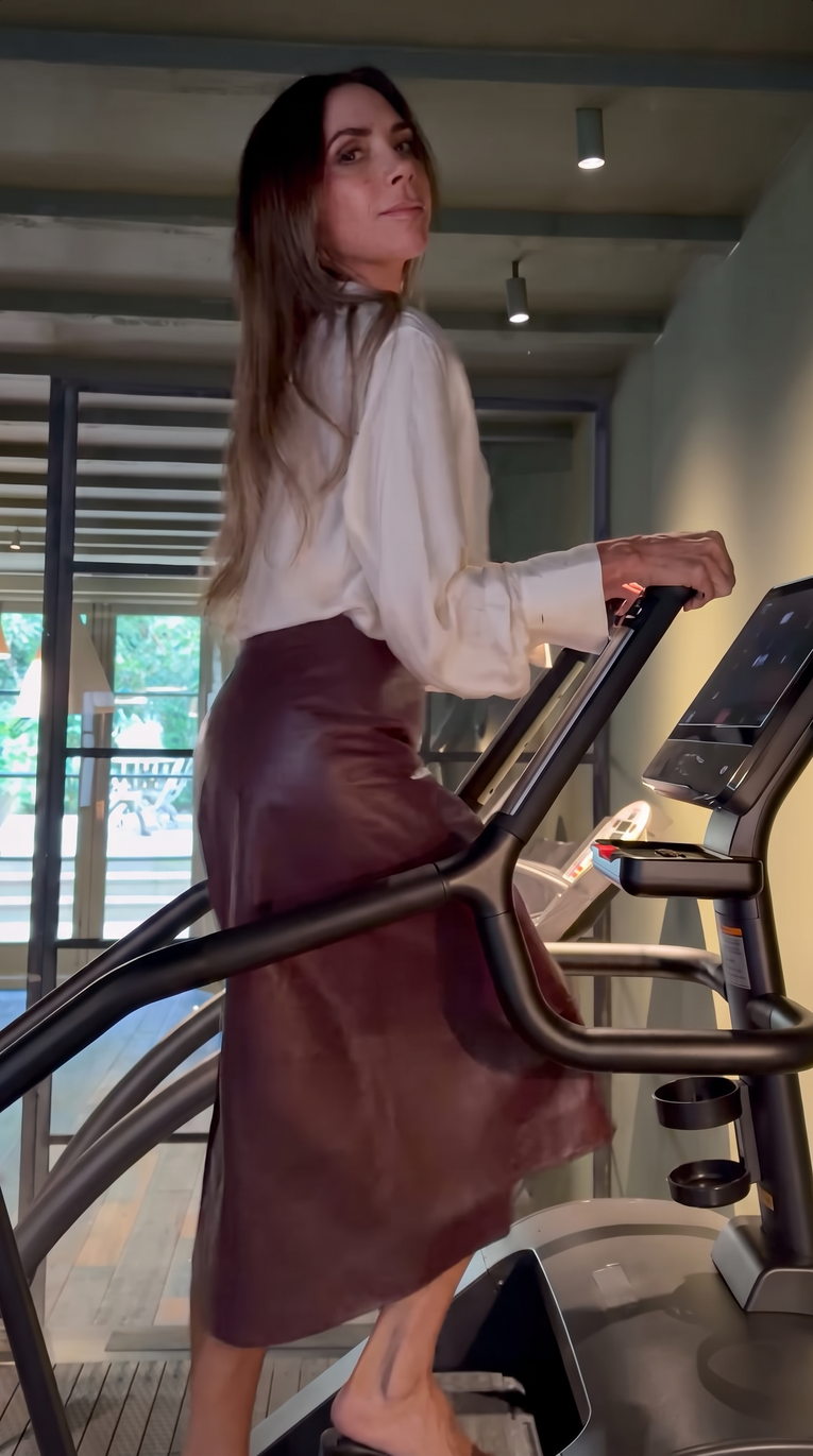 Pogledajte u čemu Victoria Beckham vježba 😁