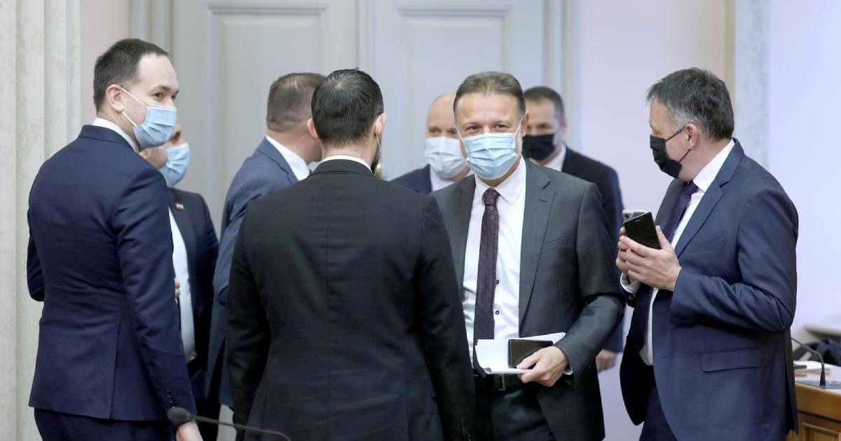 Sabor se pretvorio u dizačnicu ruku za vladu, kaže Bernardić