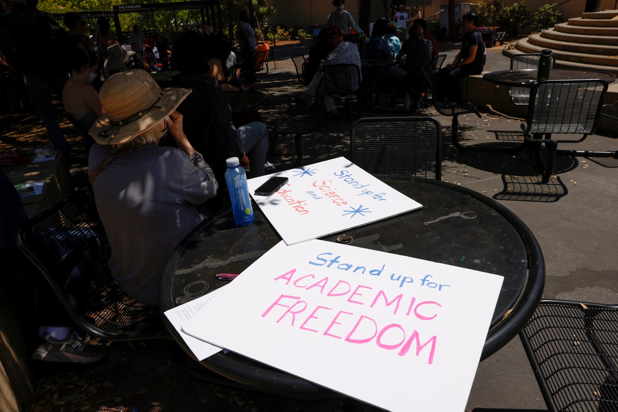 SAD: Poništeno suđenje u slučaju studenata optuženih za propalestinske prosvjede