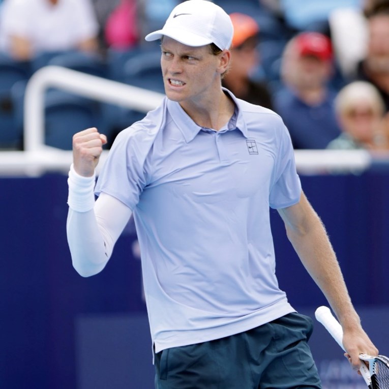 Sinner za 71 minutu pomeo Auger-Aliassimea i postao prvi polufinalist Cincinnatija