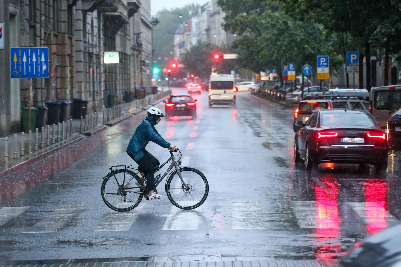 Jak Pljusak U Zagrebu. Izdana Upozorenja Za Skoro Cijelu Zemlju Zbog ...