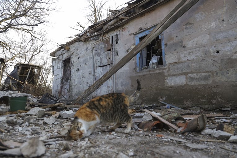 Luganski pobunjenici: Ukrajina nas granatira, noćas je poginulo dvoje civila