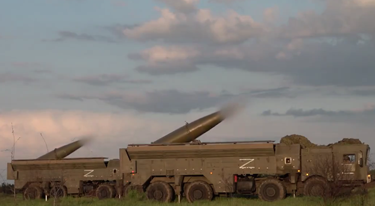 Rusija započela vježbe taktičkim nuklearnim oružjem, pogledajte snimku