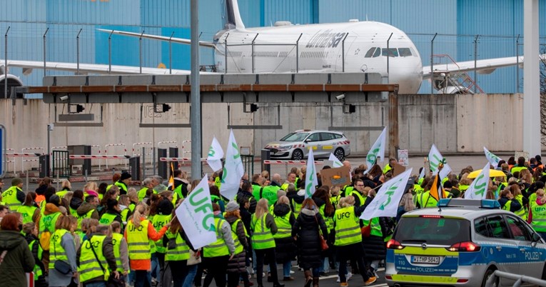 Njemačka aviokompanija Lufthansa: Štrajkovi su nas stajali 250 milijuna eura