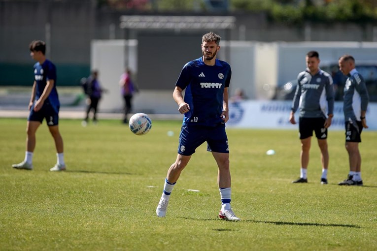 Josip Elez potpisao za Vukovar