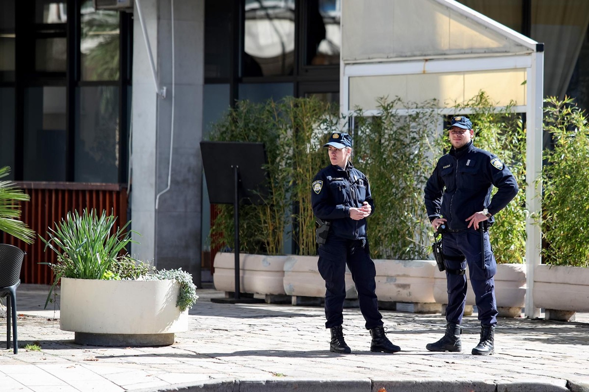 Austrijanac uhićen u Zadru zbog napada na muškarca na terasi kafića