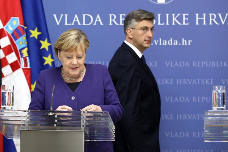 Merkel došla u Zagreb, pitali je o optužbama da Hrvatska maltretira migrante