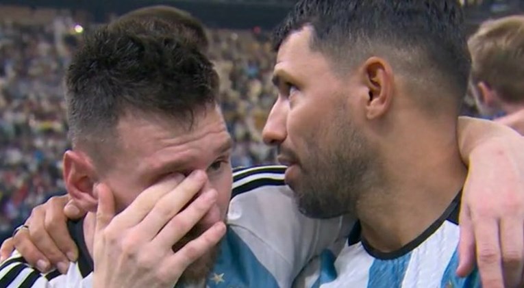 Messi nakon osvajanja Svjetskog prvenstva plakao u Aguerovom zagrljaju