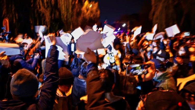 Prosvjedi protiv vlade zbog strogih mjera diljem Kine. Javili se UN i SAD