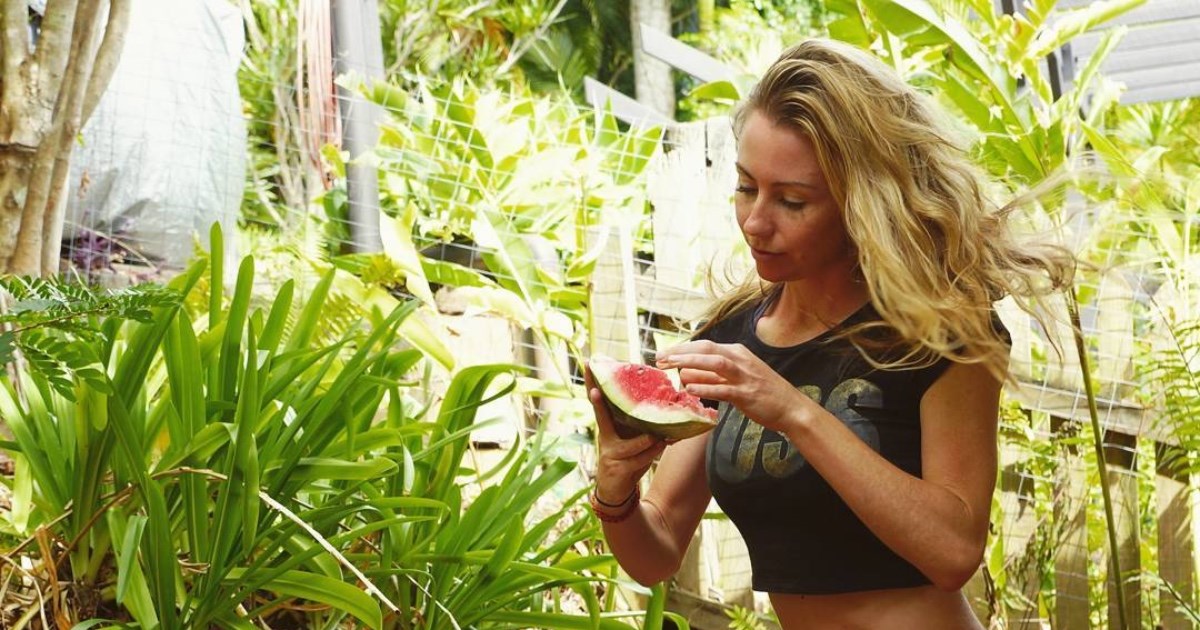 Kontroverzna veganka pokazala figuru nakon 14 godina jedenja isključivo sirove hrane