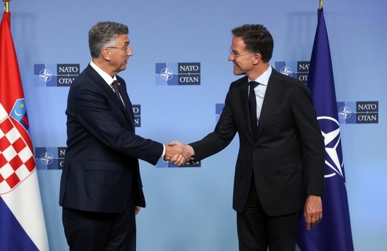 Plenković se sastao sa šefom NATO-a. Obećao povećanje izdvajanja za obranu u RH