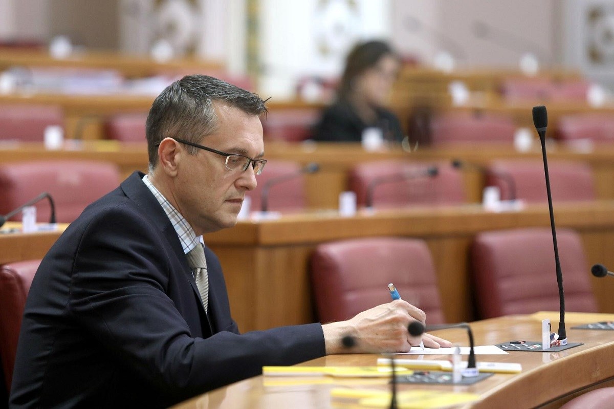 Beus Richembergh objavio sliku iz sabora: "Ne pamtim da se ovo ikad dogodilo"