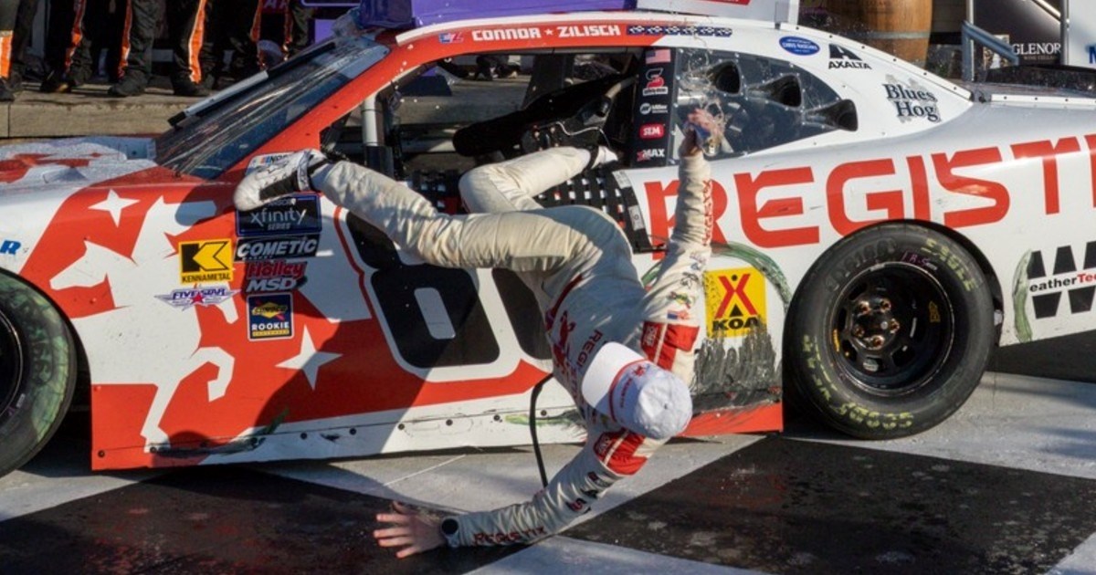 Slavio pobjedu pa završio na hitnoj. Pogledajte težak pad mladog vozača NASCAR-a