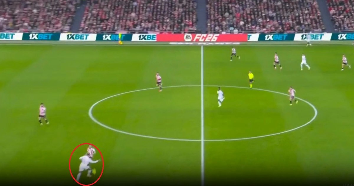 Mbappe je primio loptu kod centra. Pogledajte gol&#x10D;inu koja je uslijedila