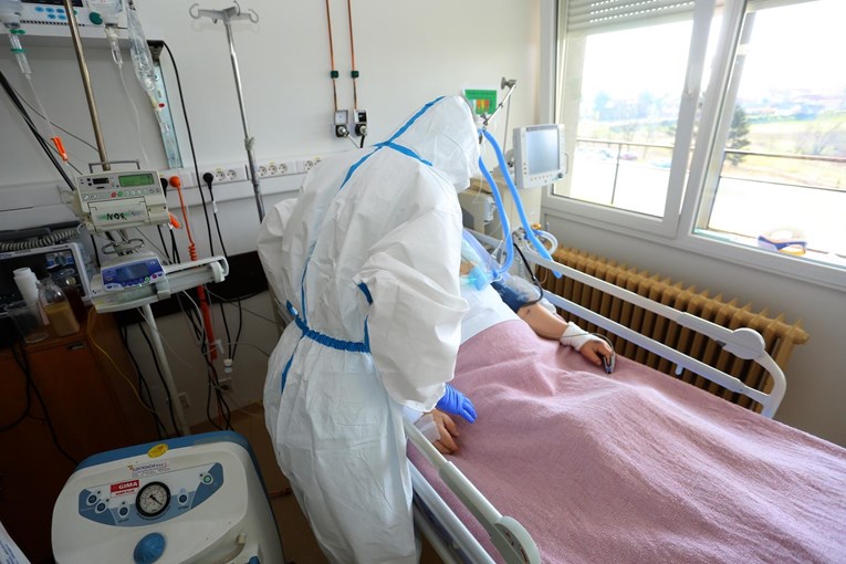 Šef istarskog stožera: Sve je više hospitaliziranih, bit će strože mjere u školama